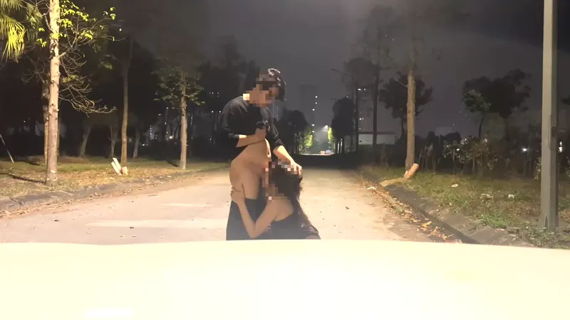 Hành trình dụ em người yêu dâm chơi public phần 1