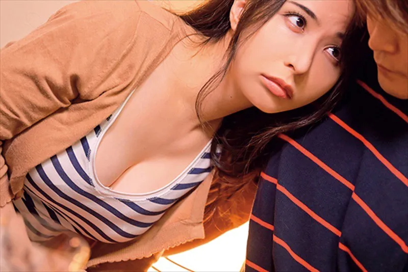 Người yêu của anh trai của tôi trở nên dâm đãng mỗi khi say xỉn