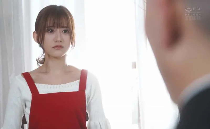 Người vợ bán thân xóa nợ cho anh xã suốt một năm mà chồng không hề hay biết