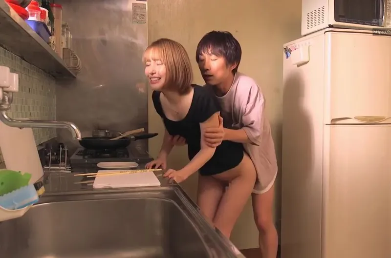 Chị dâu mất nết về quê chơi rồi nện với cậu em chồng