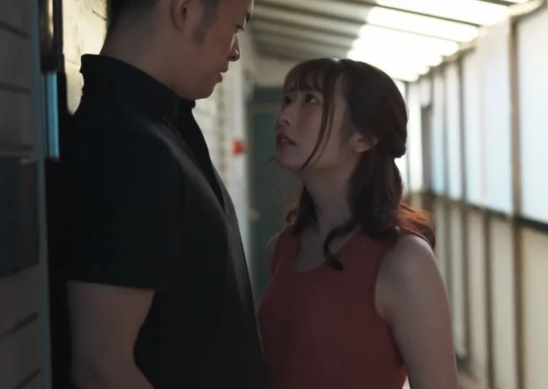 Người vợ mang thai, tôi bị sexy bởi vợ nhà cạnh bên thường ở nhà một mình